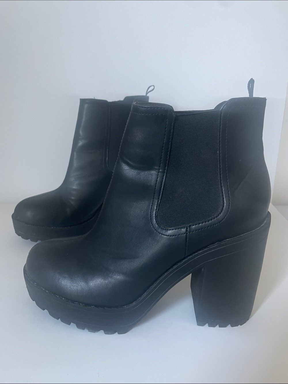 H&M Divided Black Chelsea Platform Ankle Boots Lug Sole US 8